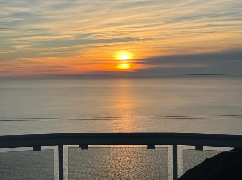 Penthouse 3 bedrooms 241 m² Pecurice, Montenegro