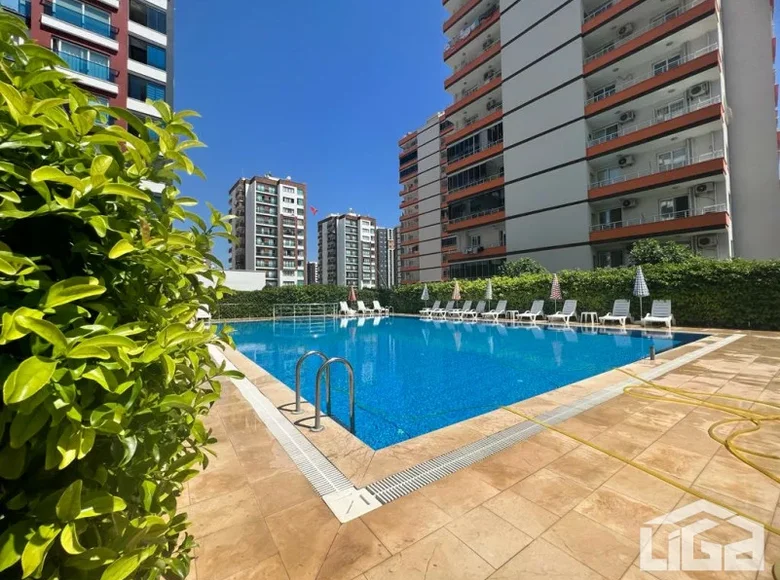 Квартира 4 комнаты 220 м² Эрдемли, Турция