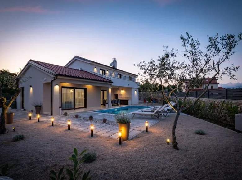 3 bedroom villa 160 m² Omisalj, Croatia