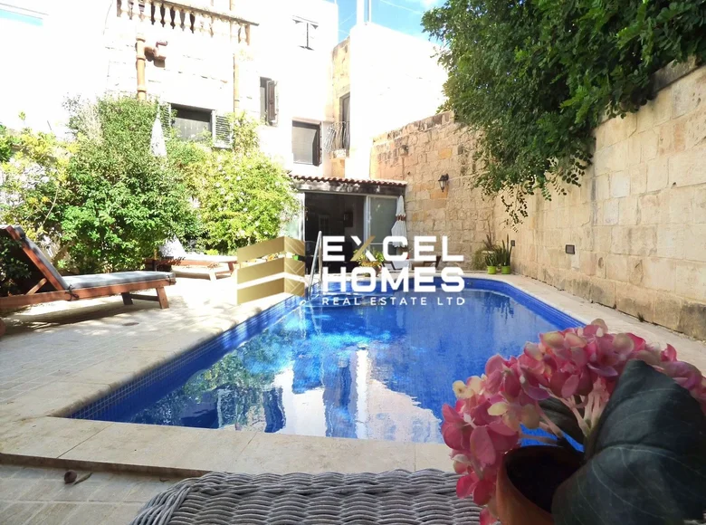 Maison 4 chambres  Naxxar, Malte