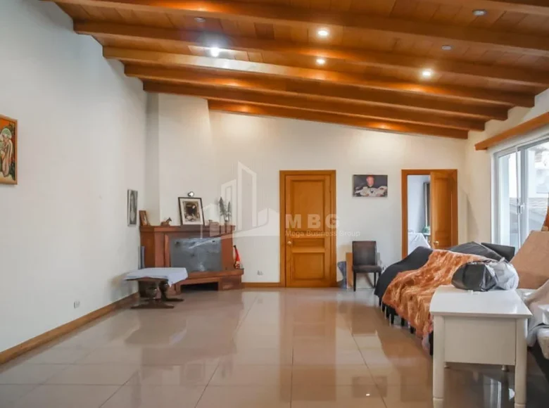 Коммерческое помещение 330 м² Тбилиси, Грузия