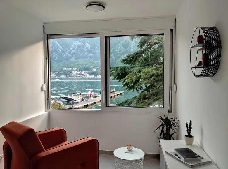 Apartamento 3 habitaciones 90 m² Kotor, Montenegro