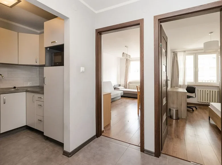 2 room apartment 38 m² Warsaw, Poland