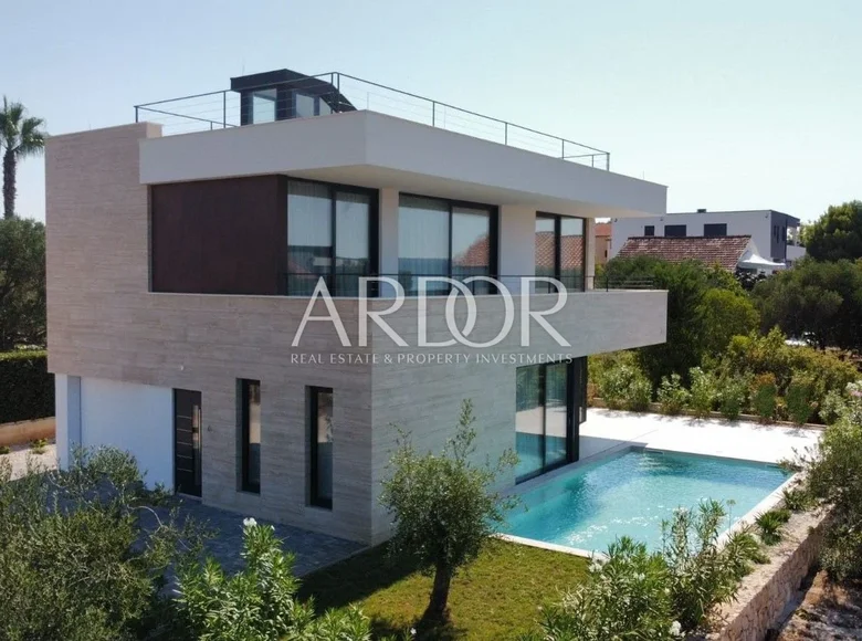 3 bedroom villa 220 m² Grad Zadar, Croatia