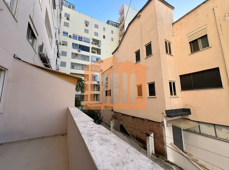 Квартира 3 комнаты 130 м² Дуррес, Албания