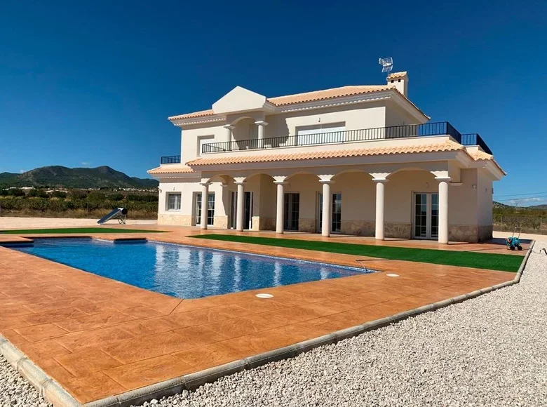 4 bedroom Villa 225 m² el Pinos Pinoso, Spain