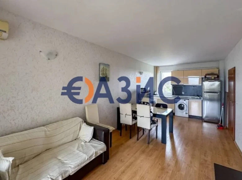 Квартира 3 комнаты 92 м² Равда, Болгария