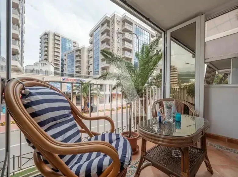 2 bedroom apartment 100 m² in Budva, Montenegro