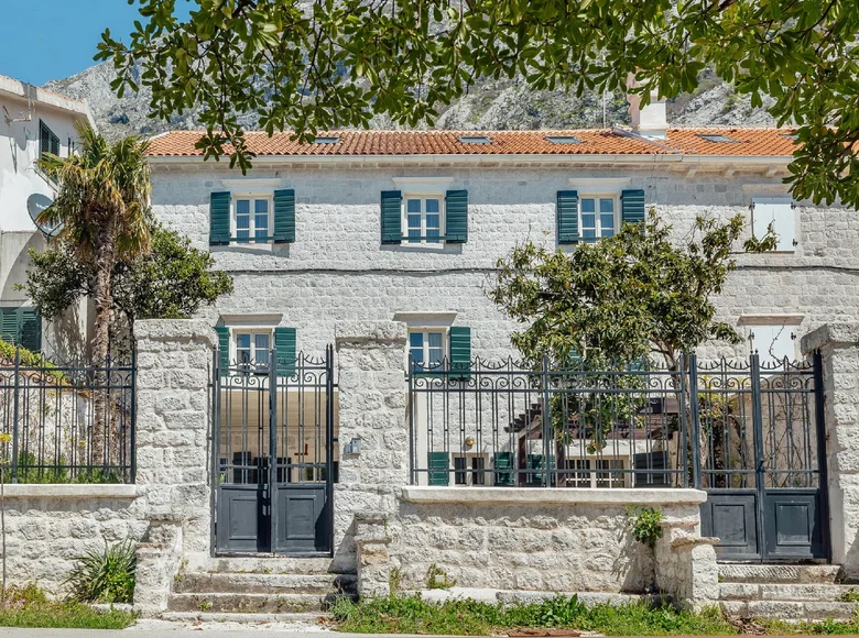 Villa de 9 pièces 490 m² Kotor, Monténégro