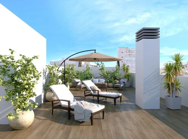 Mieszkanie 3 pokoi 113 m² Torrevieja, Hiszpania