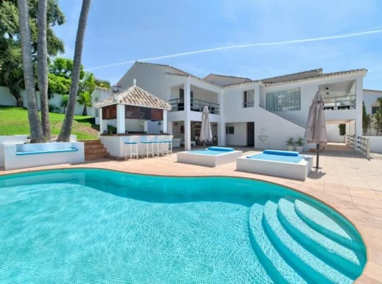 villa de 5 dormitorios 230 m² Abadín, Španjolska