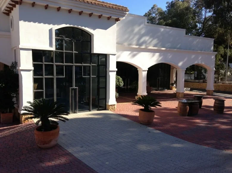 Hotel 3 000 m² Orihuela, Spanien