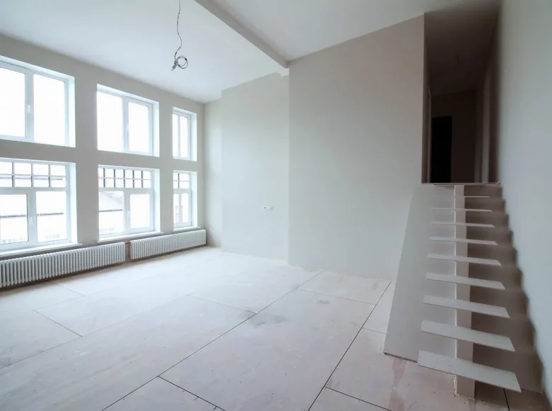 Mieszkanie 3 pokoi 110 m² Ryga, Łotwa