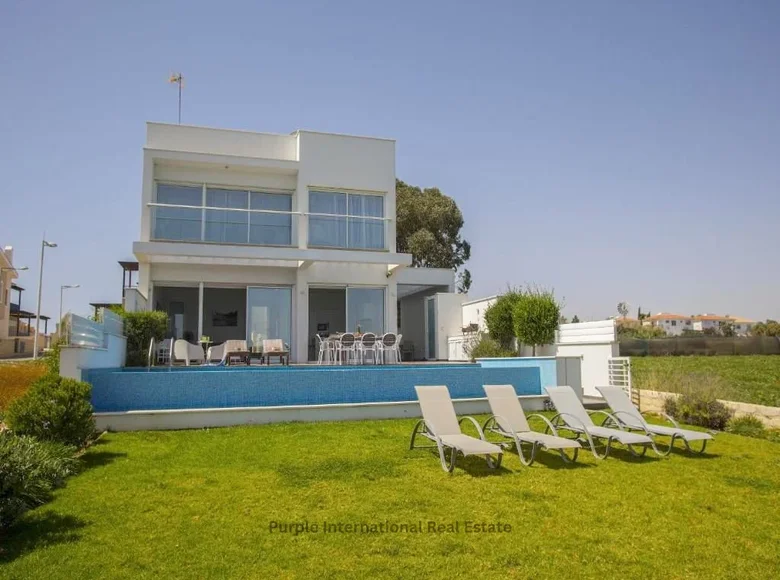 5-Schlafzimmer-Villa 284 m² Kapparis, Zypern