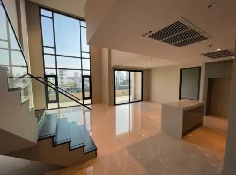 Condo 3 bedrooms 178 m² Bangkok, Thailand