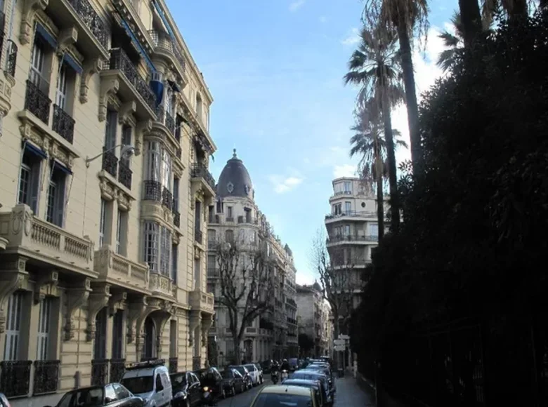 Mieszkanie 6 pokojów 220 m² Villefranche sur Mer, Francja