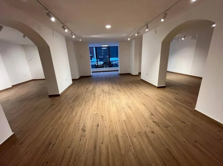 Büro 155 m² Budva, Montenegro