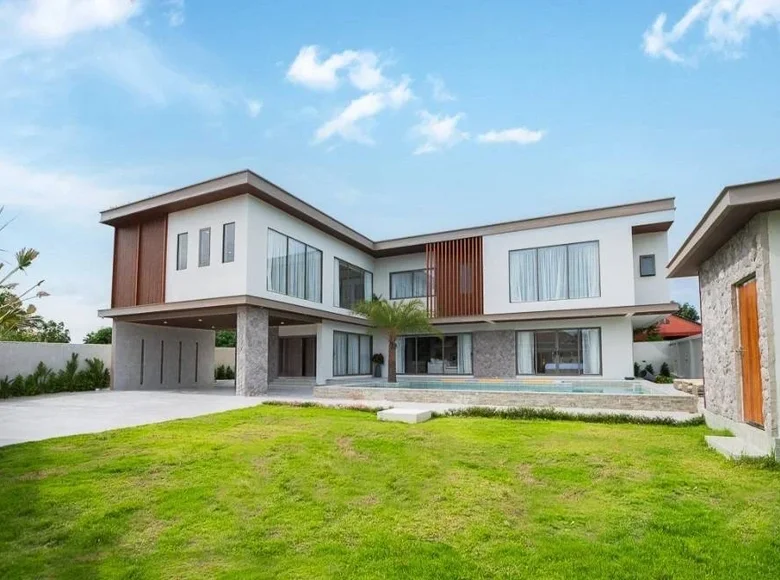 Villa de 7 dormitorios 600 m² Huai Yai, Tailandia