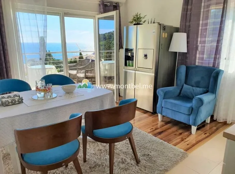 Mieszkanie 2 pokoi 56 m² Petrovac, Czarnogóra