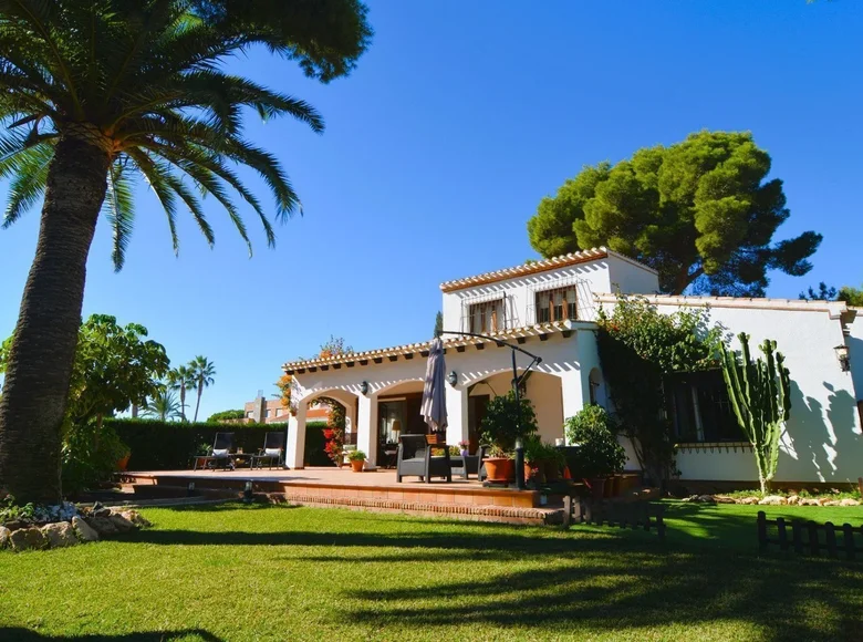 4-Schlafzimmer-Villa 250 m² Ischewsk, Russland