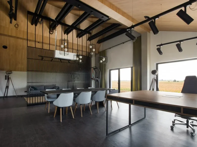 Appartement 444 m² en Lipnica, Pologne