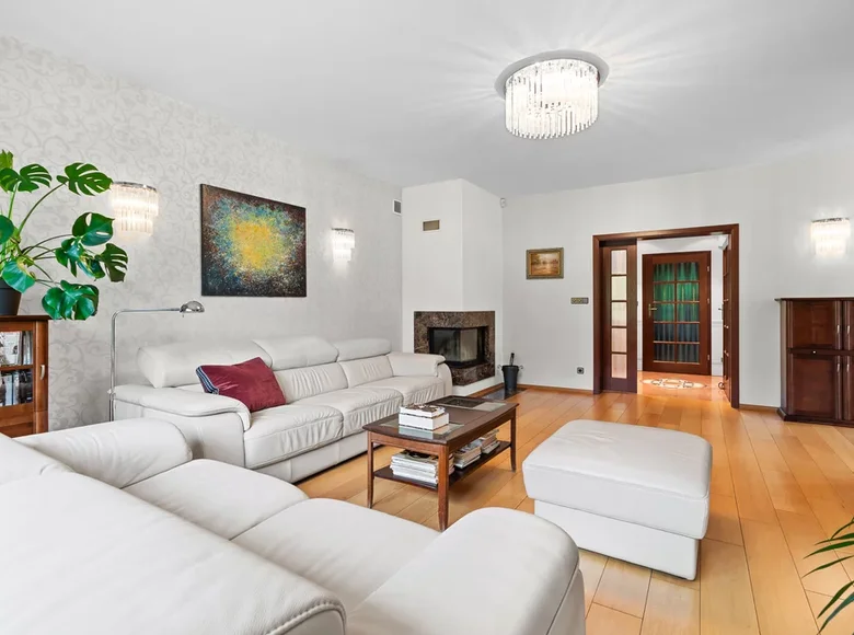 6 room house 25 150 m² Katowice, Poland