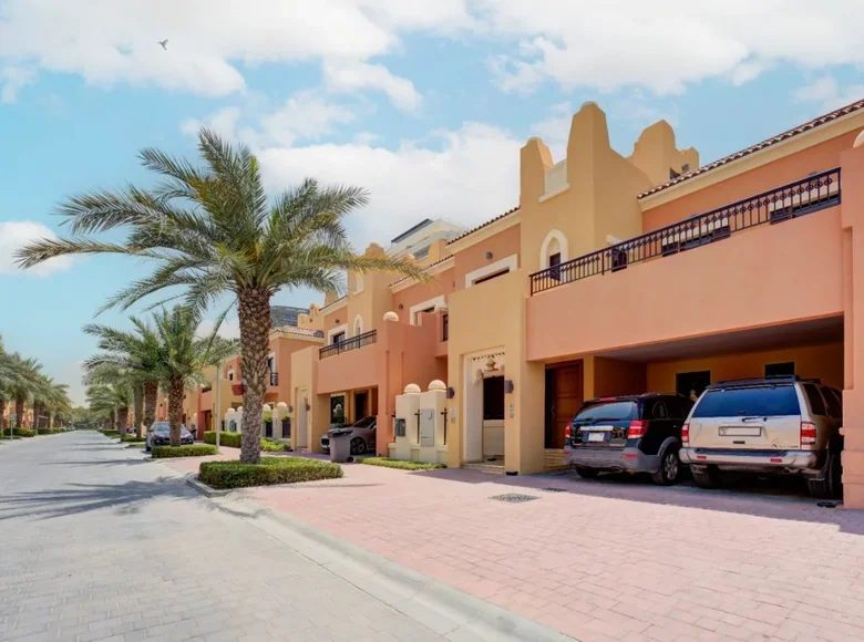 4 bedroom Villa  Dubai, United Arab Emirates