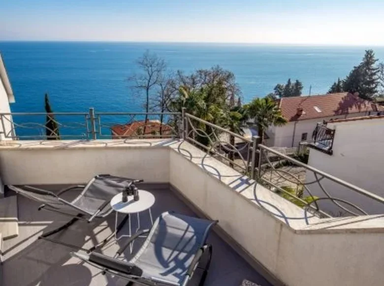 Villa 12 bedrooms 500 m² Grad Opatija, Croatia