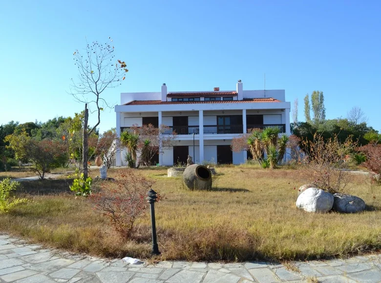 Cottage 8 bedrooms 520 m² Nea Fokea, Greece