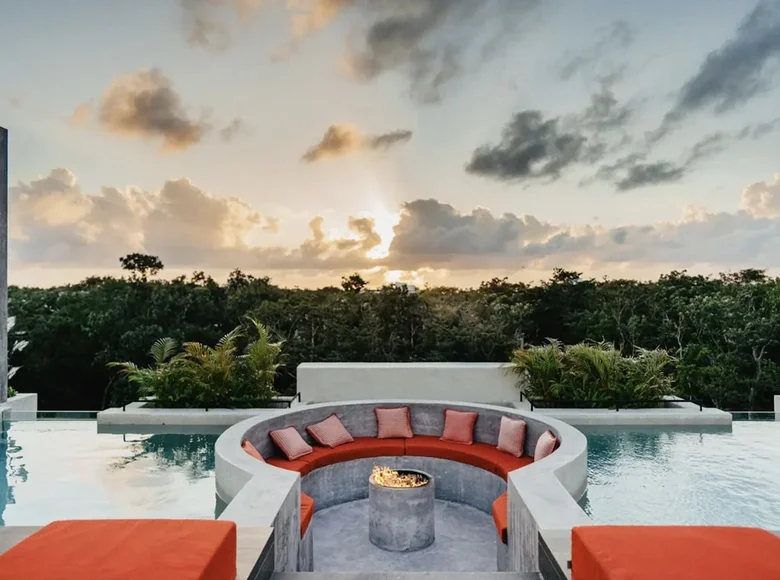 Dom 10 pokojów 11 000 m² Tulum, Meksyk