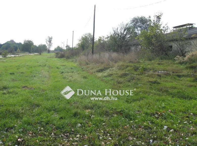 Atterrir 13 449 m² Gardony, Hongrie