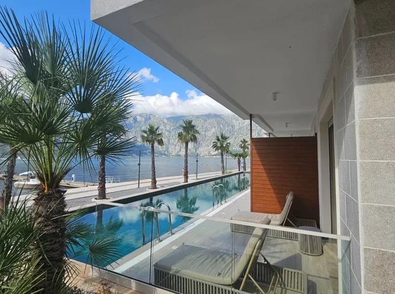 Многоуровневые квартиры 3 комнаты 124 м² Skaljari, Черногория