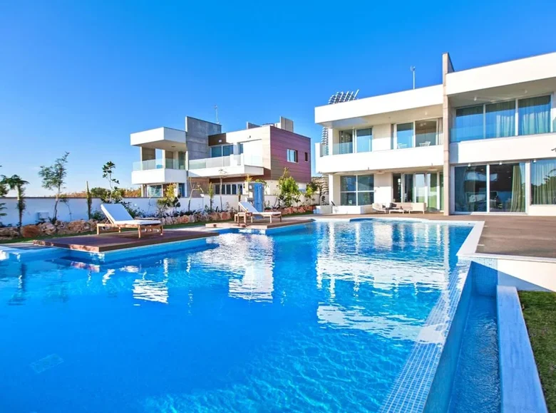 Casa 5 habitaciones  en Ayia Napa, Chipre