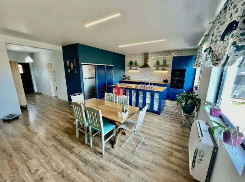 Дом 2 спальни  Kamenar, Болгария