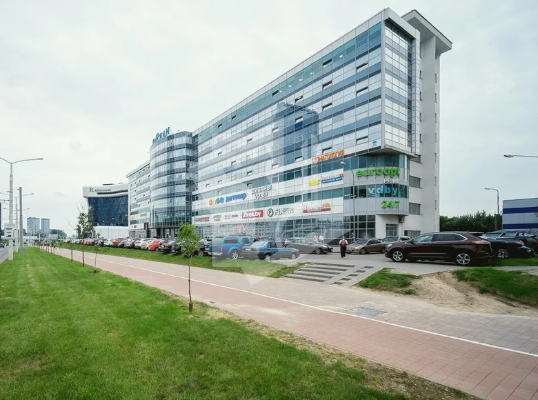 Commercial property 1 room 76 m² in Minsk, Belarus