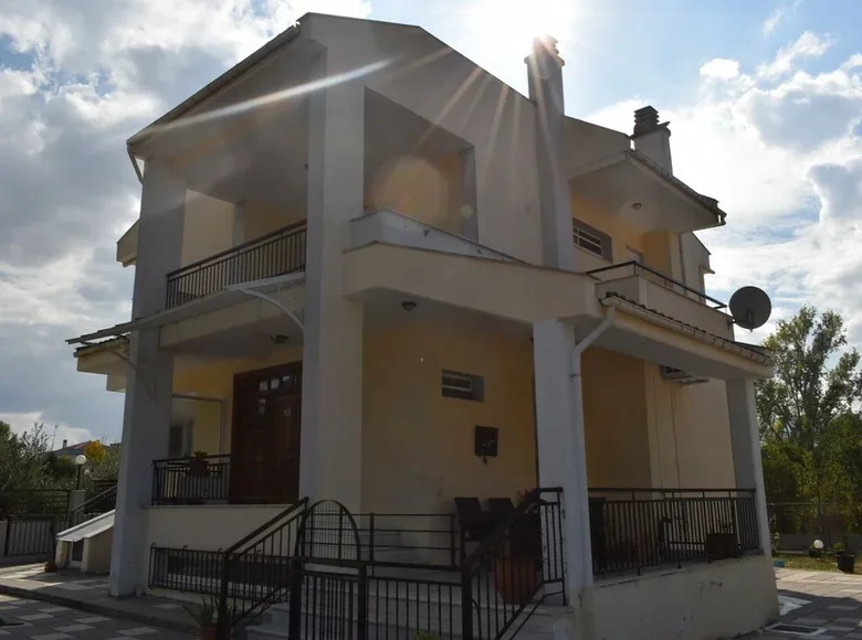 5 bedroom villa 250 m² Vasilika, Greece