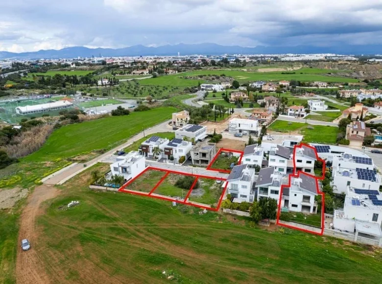 De inversiones 314 m² en Latsia, Chipre