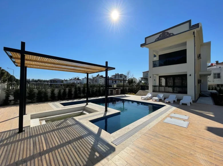 Вилла 6 спален 500 м² Серик, Турция