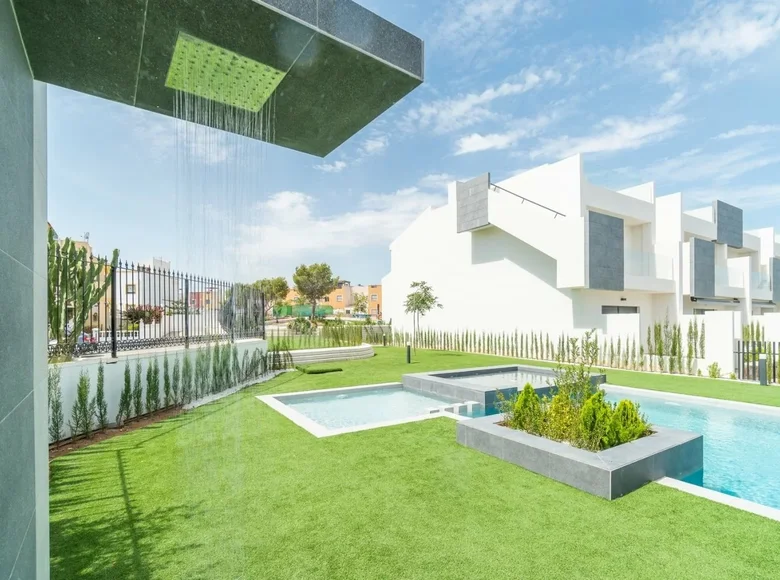 3-Schlafzimmer-Bungalow 82 m² Torrevieja, Spanien