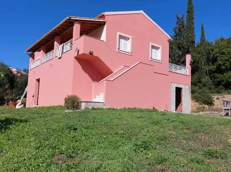 Villa de tres dormitorios 319 m² Kastellani, Grecia