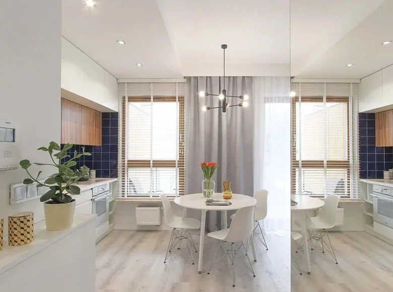 2 room apartment 43 m² in Warsaw, Poland