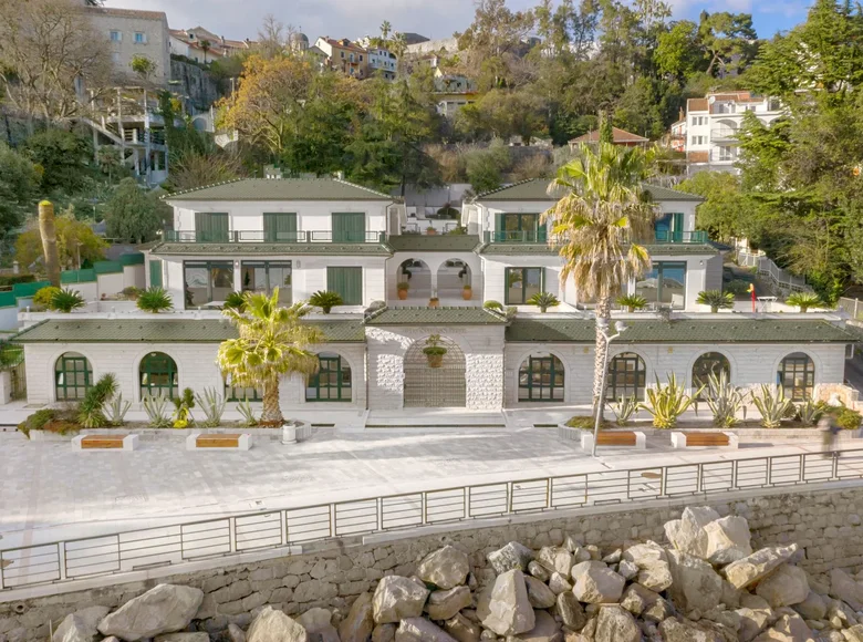 Willa 16 pokojów 1 m² Herceg Novi, Czarnogóra