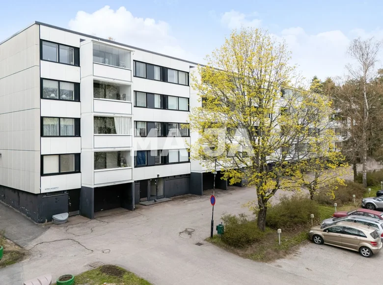 4 bedroom apartment 100 m² Helsinki sub-region, Finland