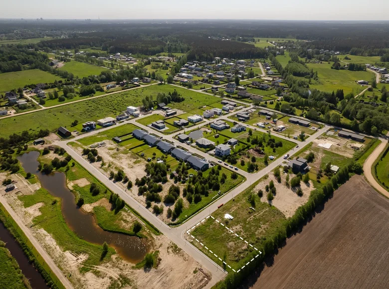 Land 1 513 m² Vikuli, Latvia