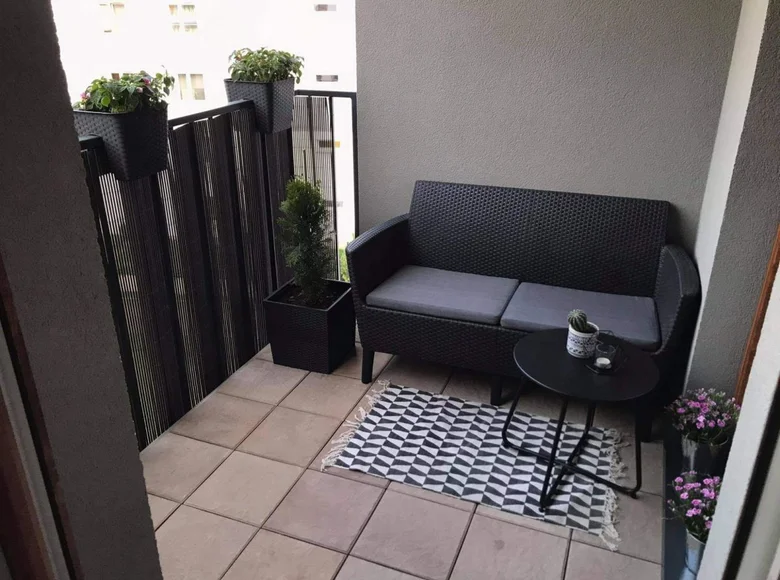 2 bedroom apartment 32 m² Warsaw, Poland