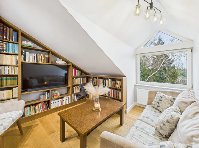 Квартира 3 комнаты 99 м² Познань, Польша