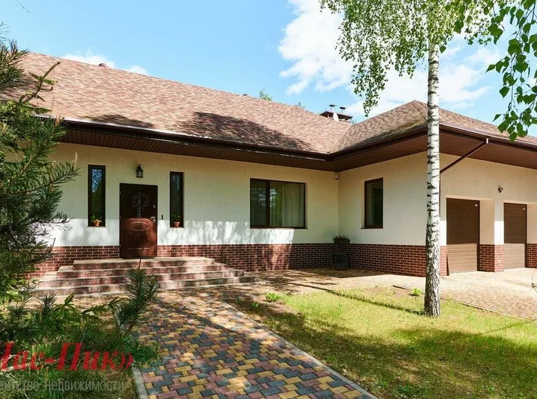 Cottage 246 m² Kalodziscanski sielski Saviet, Belarus