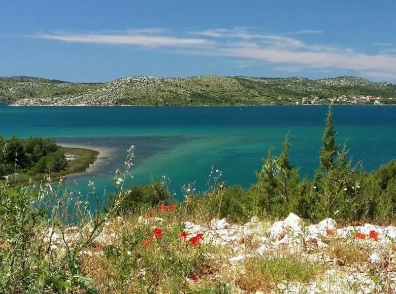 Atterrir  Croatie, Croatie