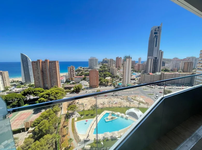 2 bedroom apartment 130 m² Benidorm, Spain