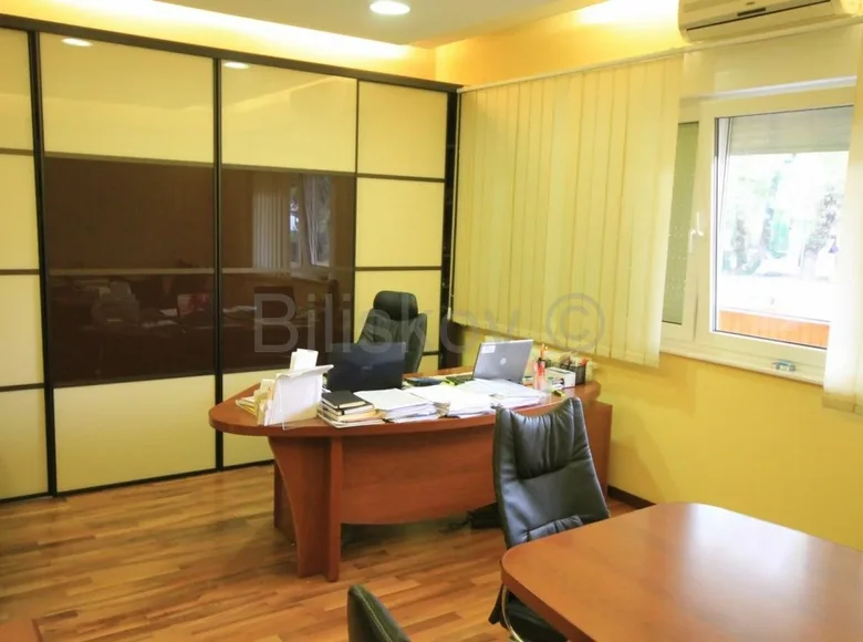 Oficina 87 m² en Zagreb, Croacia